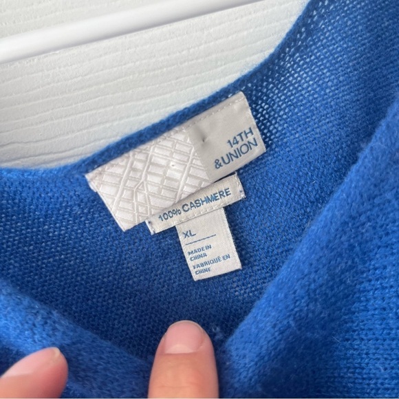 Old Navy Long Sleeve Scoop Neck Sweater Blue XL - Picture 2 of 4